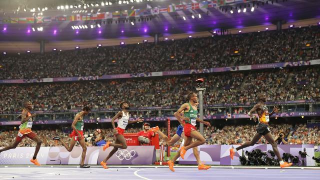 1723626780022045412.jpg 巴黎奥运会丨田径——男子10000米:乌干达选手夺冠XxjpseC008636_20240803_MVPFN0A001.jpg